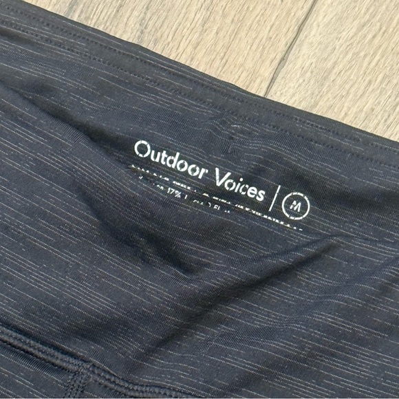 Outdoor Voices Black Leggings Athletic Women’s Medium - Picture 2 of 2